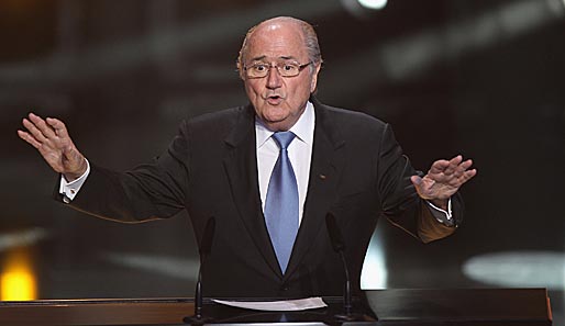 FIFA-Präsident Joseph Blatter kritisiert die Organisatoren der WM 2014 in Brasilien