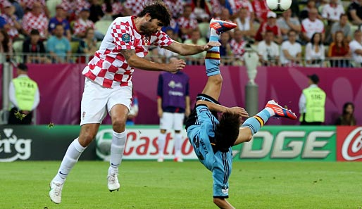 Vedran Corluka (l.) spielte bei der EM in der Innenverteidigung Kroatiens