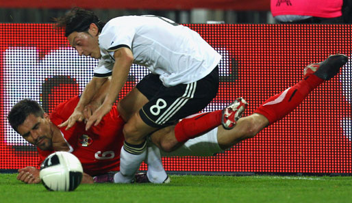 Paul Scharner (l.) forderte von Trainer Marcel Koller eine Schlüsselrolle in der Nationalmannschaft