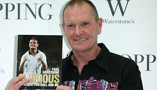 Gazza bei der Vorstellung seiner Biografie im Herbst 2011