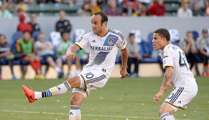 US-Star Landon Donovan (l.) beendet nach der Saison seine Karriere