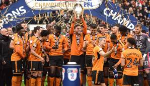 England: Die Wolverhampton Wanderers standen frühzeitig und souverän als erster Aufsteiger mit 99 Punkten fest.