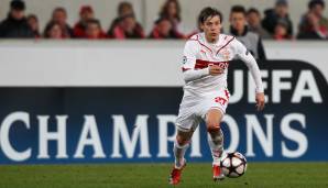 STEFANO CELOZZI, VfB Stuttgart, Potenzial - 81: Wechselte 2012 zu Eintracht Frankfurt, nach zwei Jahren heuerte er in Bochum an. Dort lief sein Vertrag im Sommer 2020 aus, seitdem vereinslos.