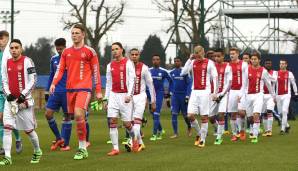 "Das ist schon auffällig. Auf anderen Positionen schaffen es Talente immer wieder zu den Profis, nicht aber im Angriff", sagte Thijs Zwagerman, Redakteur für "Ajax Showtime" einst. Wir zeigen die Talente, die Ajax sehr früh in ihrer Karriere verließen.
