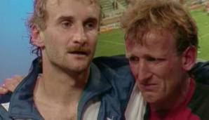 Es gehört zu den ikonischen Bildern der Bundesliga-Geschichte: Der weinende Brehme, der in den Armen von Rudi Völler Trost sucht. Zwei Jahre später holte Brehme mit dem FCK die Meisterschaft und beendete in Folge seine Karriere.