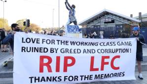 "Liebe für das Spiel der Arbeiterklasse, das von Gier und Korruption ruiniert wurde! Ruhe in Frieden, LFC. Danke für die Erinnerungen."