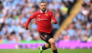 LUKE SHAW: Der Außenverteidiger von Manchester United steht bei Newcastle United auf dem Zettel. Das berichtet Football Insider. Der United-Vertrag des 27-Jährigen endet im nächsten Sommer, er könnte also ablösefrei wechseln.