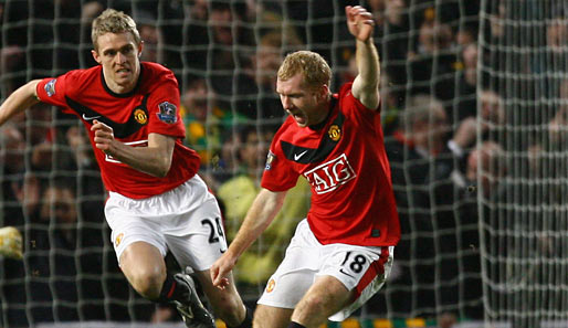 Paul Scholes (r.) brachte Manchester United mit 1:0 in Führung