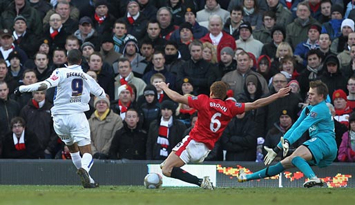 Jermaine Beckford erzielt das 1:0 für Leeds United im Old Trafford