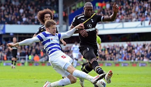 Ledley King (r.) muss seine Profikarriere wegen einer chronischen Knieverletzung beenden