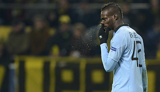 Skandalprofi Mario Balotelli legte sich im Training mit seinem Trainer Roberto Mancini an