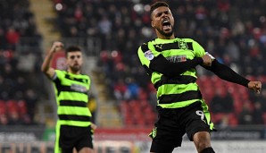 Elias Kachunga war bereits an Huddersfield Town ausgeliehen