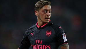 Der FC Arsenal will den 2018 auslaufenden Vertrag mit Mesut Özil verlängern