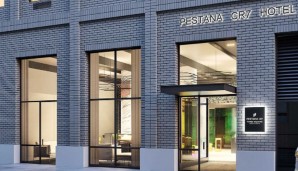 Zu einer Reihe mit verschiedenen Düften und einer Modelinie kam 2015 sogar noch eine HOTELKETTE hinzu. Im Rahmen eines Joint Ventures investierte er etwa 37 Millionen in die Errichtung von vier Pestana-Hotels in Lissabon, Madrid, New York und Funchal.