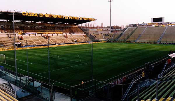 Schon in den 1990er-Jahren ein Vintage-Stadion: Das Stadio Ennio Tardini, Heimspielstätte des AC Parma.