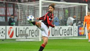 LINKSVERTEIDIGER - Luca Antonini: Bei Milan von 2000-2001 und 2008-2013, Ligaspiele in der Saison 2010/2011: 22. Spielte für insgesamt zwölf Teams in Italien, nirgends sonst so erfolgreich wie bei Milan. 2016 war Schluss.