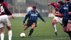 Nachdem er dort ausgemustert wurde, schnitt er sich seinen Zopf ab und ging zu Bologna, wo er sich mit starken Leistungen für einen Wechsel 1998 zu Inter empfahl. Dort war er oft verletzt und kam nicht mit Trainer Lippi zurecht.