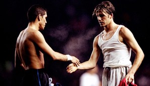 Knapp ein Jahr nach der WM 1998 kam es zum Handshake zwischen Simeone (l.) und Beckham