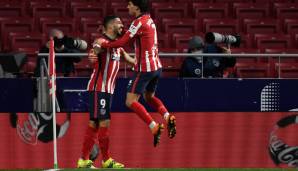 Luis Suarez und Joao Felix bejubeln ein Tor von Atletico Madrid.