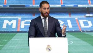 "Die Zeit ist gekommen, eine der schwierigsten in meinem Leben, um mich zu verabschieden", sagte Ramos bei einer Ehrung des Klubs am Donnerstag in Madrid, ehe er mit Tränen in den Augen seine Rede kurzzeitig unterbrechen musste.