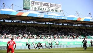 PLAYMOBIL-STADION / TROLLI ARENA: Die Heimstätte von Greuther Fürth hatte schon einige skurrile Namen. Heute heißt sie etwas langweiliger nur noch Sportpark Ronhof Thomas Sommer. Letzterer ist ein örtlicher Immobilienmakler.
