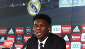 Aurelien Tchouameni wechselt für 80 Millionen Euro zu Real Madrid – und wird damit zum viertteuersten Spieler überhaupt in der Klubgeschichte. Durch diverse Boni kann er in die Top-3 aufrücken. Natürlich hat er noch keine Note ...