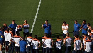 Aufgrund des schlechten Zustand des Rasens verzichtet das Team auf das Abschlusstraining