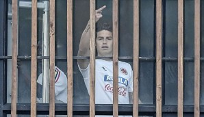 James Rodriguez zeigt den Mittelfinger