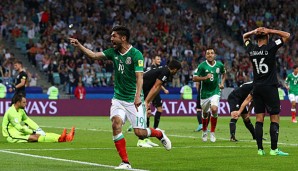 Oribe Peralta jubelt über seinen 2:1-Führungstreffer gegen Neuseeland