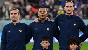 Die französischen Spieler und Fans singen die Marseillaise vor dem Anpfiff meist lautstark mit.