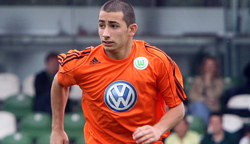 Enes Uzun unterschreibt in Bochum einen Vertrag bis 2013