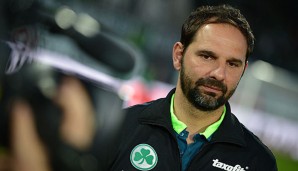 Fürths Trainer Stefan Ruthenbeck kann vorerst nicht auf Maurice Hirsch zurückgreifen