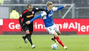 Johannes van den Bergh spielt für Holstein Kiel.