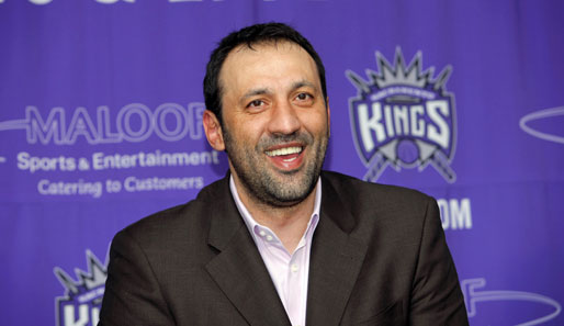 Vlade Divac spielt insgesamt 10 Jahre in der NBA