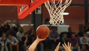 Nach sieben Niederlagen aus acht Spielen haben die s.Oliver Baskets die Reißleine gezogen