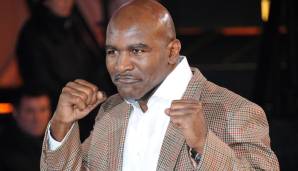 Evander Holyfield steigt noch einmal in den Ring.