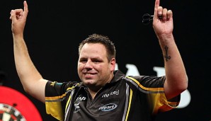 Adrian Lewis gelingt in Belfast der erste Neun-Darter der Saison