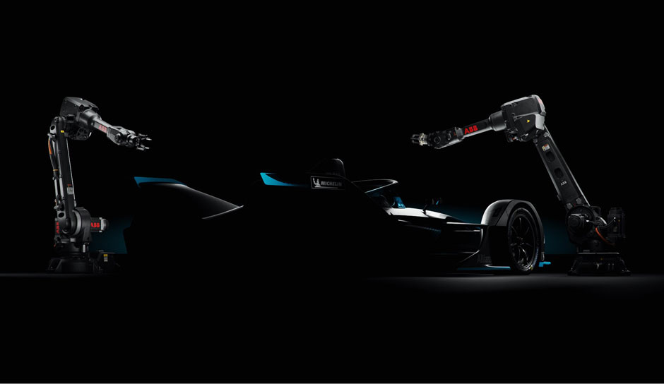 Ab der Saison 2018/19 wird die Formel E mit einem neuen Fahrzeugkonzept aufwarten. Nun hat die Elektroserie erste Bilder der neuen Auto-Generation veröffentlicht. Hier sind nur die Umrisse zu sehen, doch es wird noch spektakulärer ...