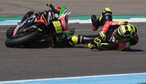 Andrea Iannone machte mit dem Asphalt Bekanntschaft.