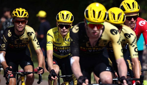 Jonas Vingegaard trennen nur noch 115 Kilometer von seinem zweiten Titel bei der Tour de France.