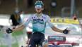 Lennard Kämna hat die 16. Etappe der Tour de France am Ende deutlich gewonnen.
