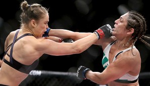 Ronda Rousey (l.) ließ Bethe Correia nicht den Hauch einer Chance