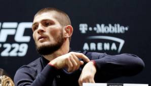 Khabib Nurmagomedov hat die Pressekonferenz verlassen, bevor Conor McGregor eintraf.