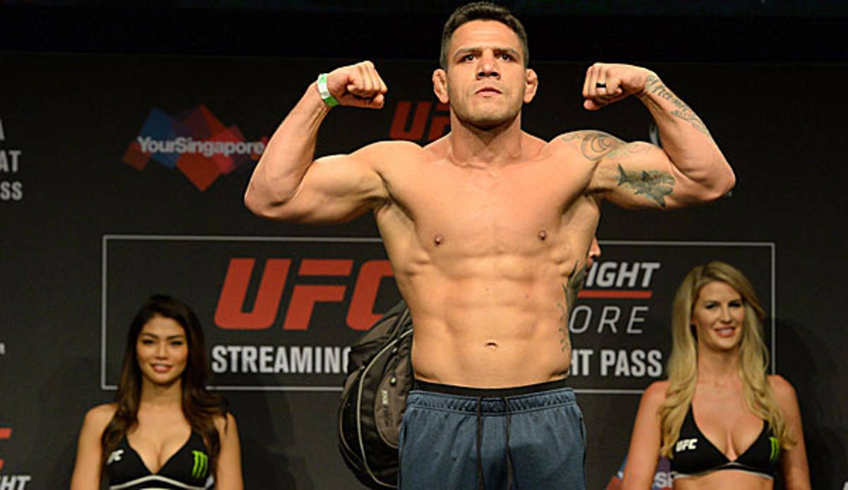 Rafael dos Anjos hat Conor McGregor herausgefordert.