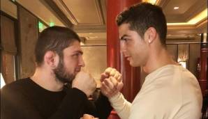 Cristiano Ronaldo und Khabib Nurmagomedov bei einem gemeinsamen Treffen.
