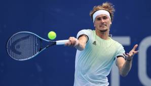 Deutschlands Topspieler Alexander Zverev hat beim olympischen Tennisturnier in Tokio weiter Chancen auf zwei Medaillen.