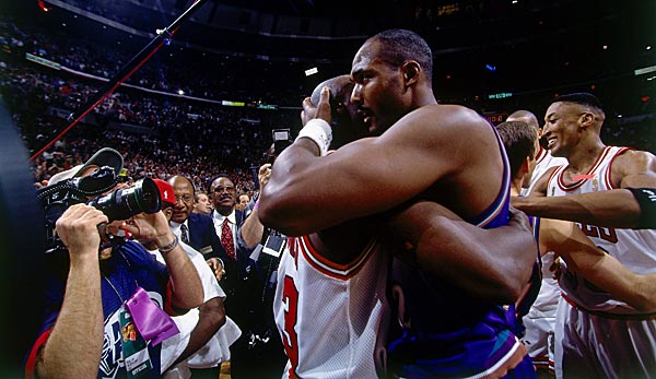 Karl Malone (vorne rechts) konnte Michael Jordan und die Chicago Bulls in den Finals nie bezwingen