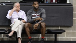 Pat Riley (l.) und LeBron James arbeiteten vier Jahre gemeinsam bei den Miami Heat