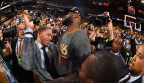 Tyronn Lue (l.) wurde in seiner ersten Halb-Saison als Head Coach direkt NBA Champion