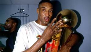 SCOTTIE PIPPEN (1987-2004) – Teams: Bulls, Rockets, Trail Blazers – Erfolge: 6x NBA Champion, 7x All-Star, 3x First Team, 2x Second Team, 2x Third Team, 10x All-Defensive, 1x All-Star Game MVP.